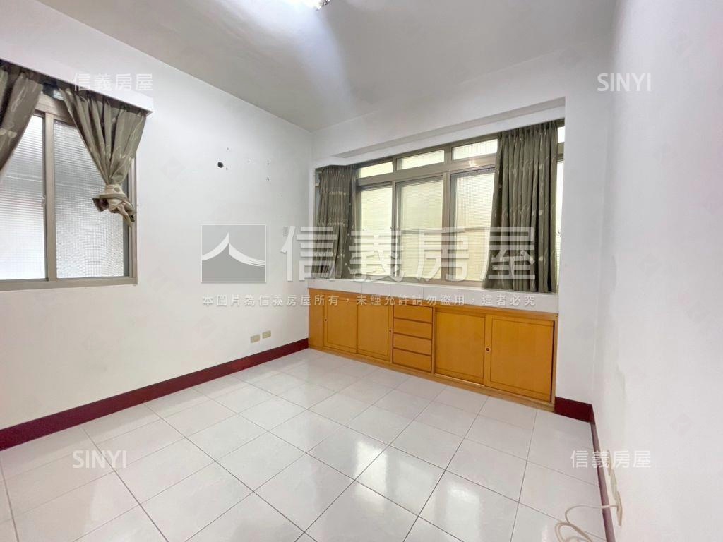 近夢時代面寬臨路土地房屋室內格局與周邊環境