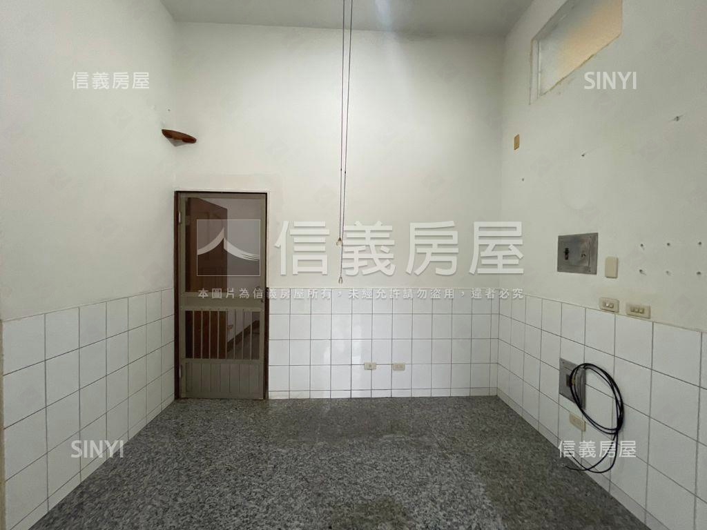 近夢時代面寬臨路土地房屋室內格局與周邊環境