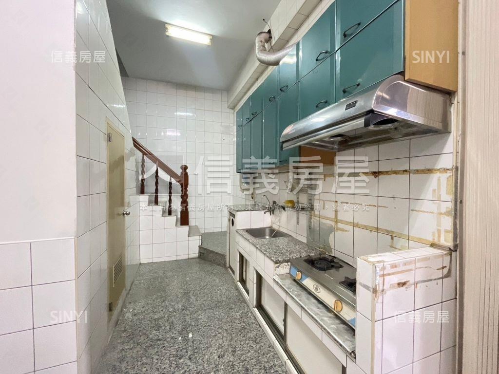 近夢時代面寬臨路土地房屋室內格局與周邊環境