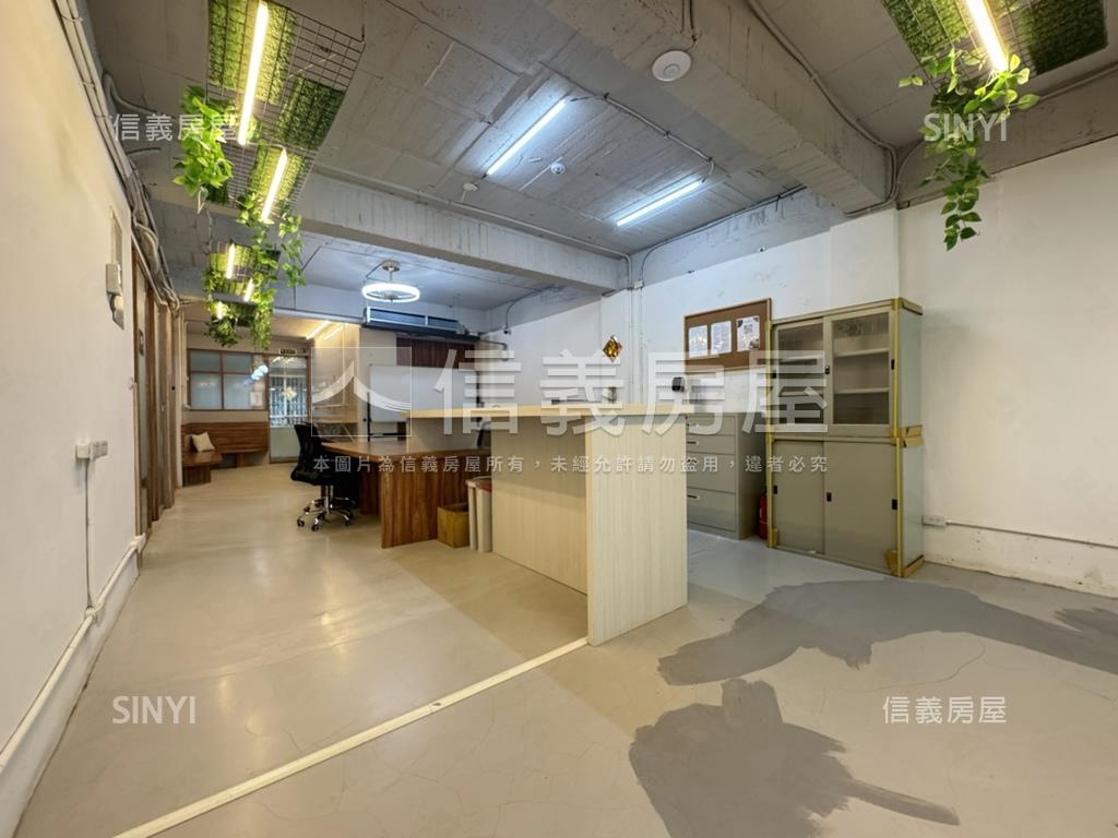 忠孝新生捷運公寓２樓房屋室內格局與周邊環境