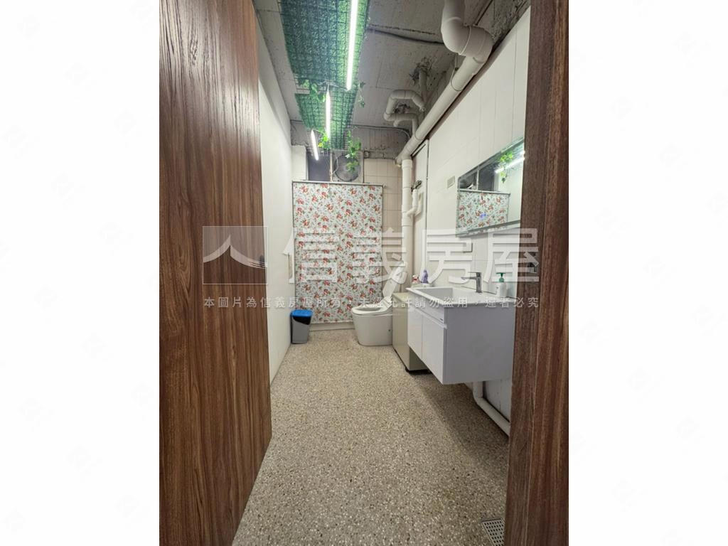 忠孝新生捷運公寓２樓房屋室內格局與周邊環境