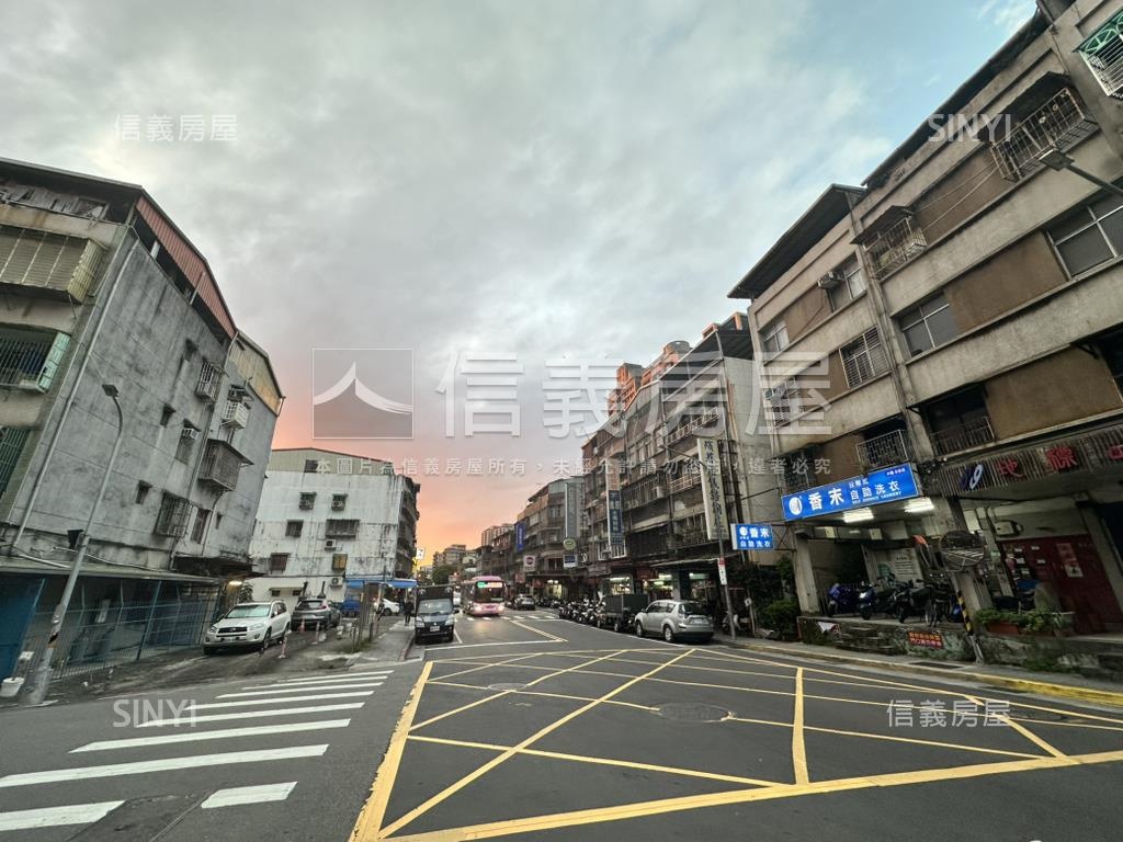 ★永安街店面★大面寬醒目房屋室內格局與周邊環境
