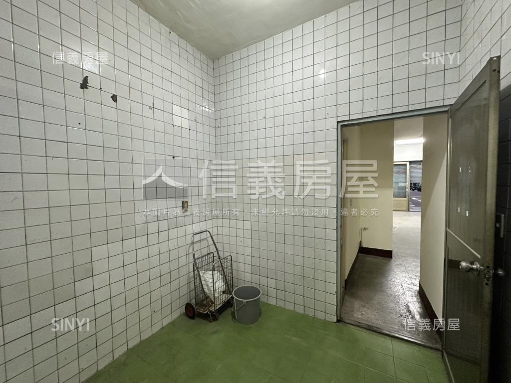 ★永安街店面★大面寬醒目房屋室內格局與周邊環境