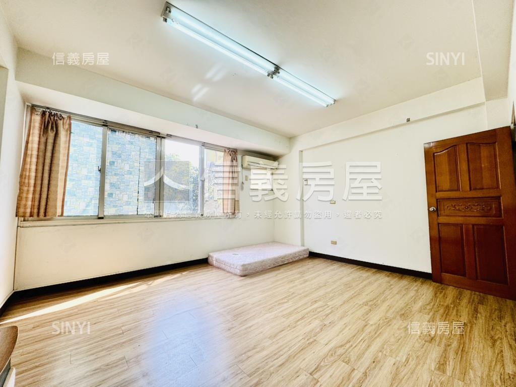 正文心南路透店房屋室內格局與周邊環境