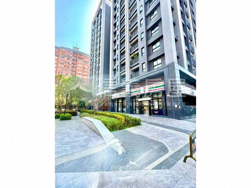 正文心南路透店房屋室內格局與周邊環境