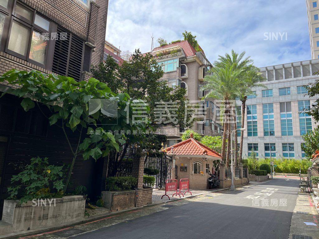 愛貴園豪邸房屋室內格局與周邊環境