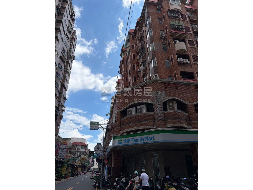潭子榮興高樓層美三房房屋室內格局與周邊環境