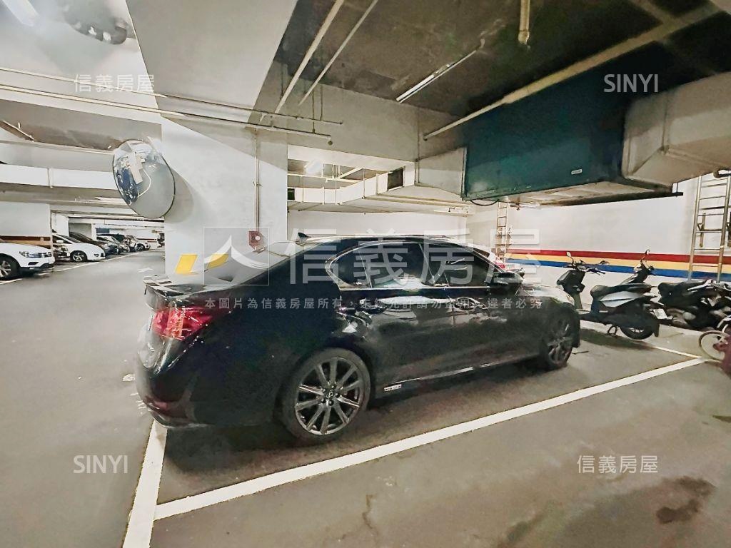 近捷運站四房車位房屋室內格局與周邊環境