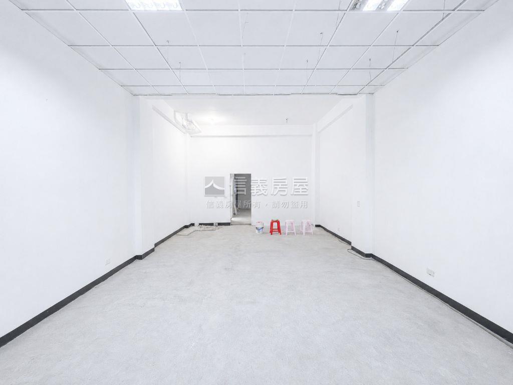 南京三民挑高一樓房屋室內格局與周邊環境