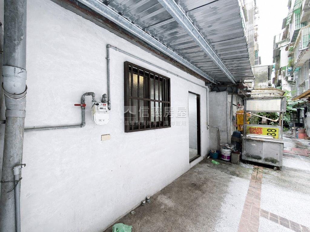 南京三民挑高一樓房屋室內格局與周邊環境