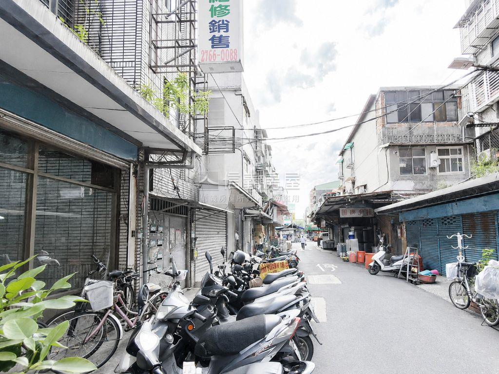 南京三民挑高一樓房屋室內格局與周邊環境