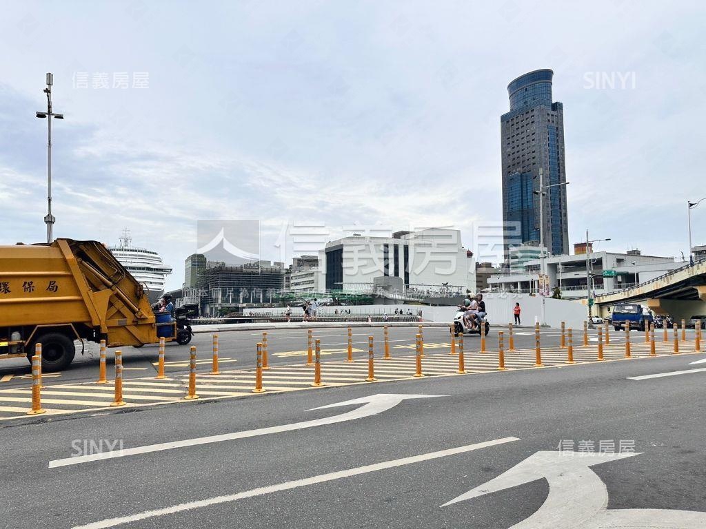 市區孝一路金店面房屋室內格局與周邊環境
