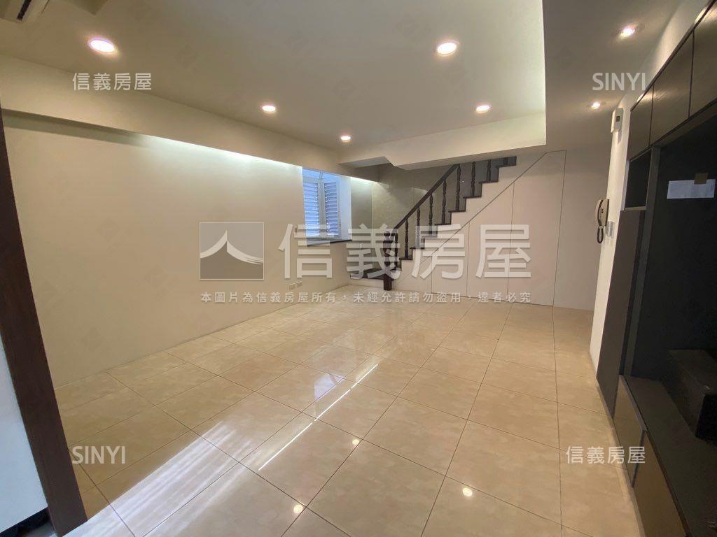 國泰雙敦稀有頂加房屋室內格局與周邊環境
