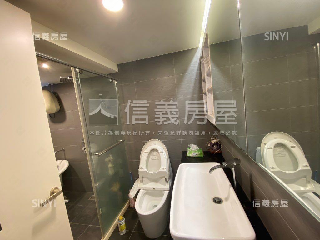 國泰雙敦稀有頂加房屋室內格局與周邊環境