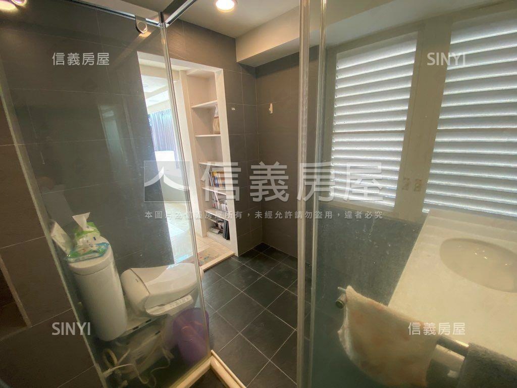 國泰雙敦稀有頂加房屋室內格局與周邊環境