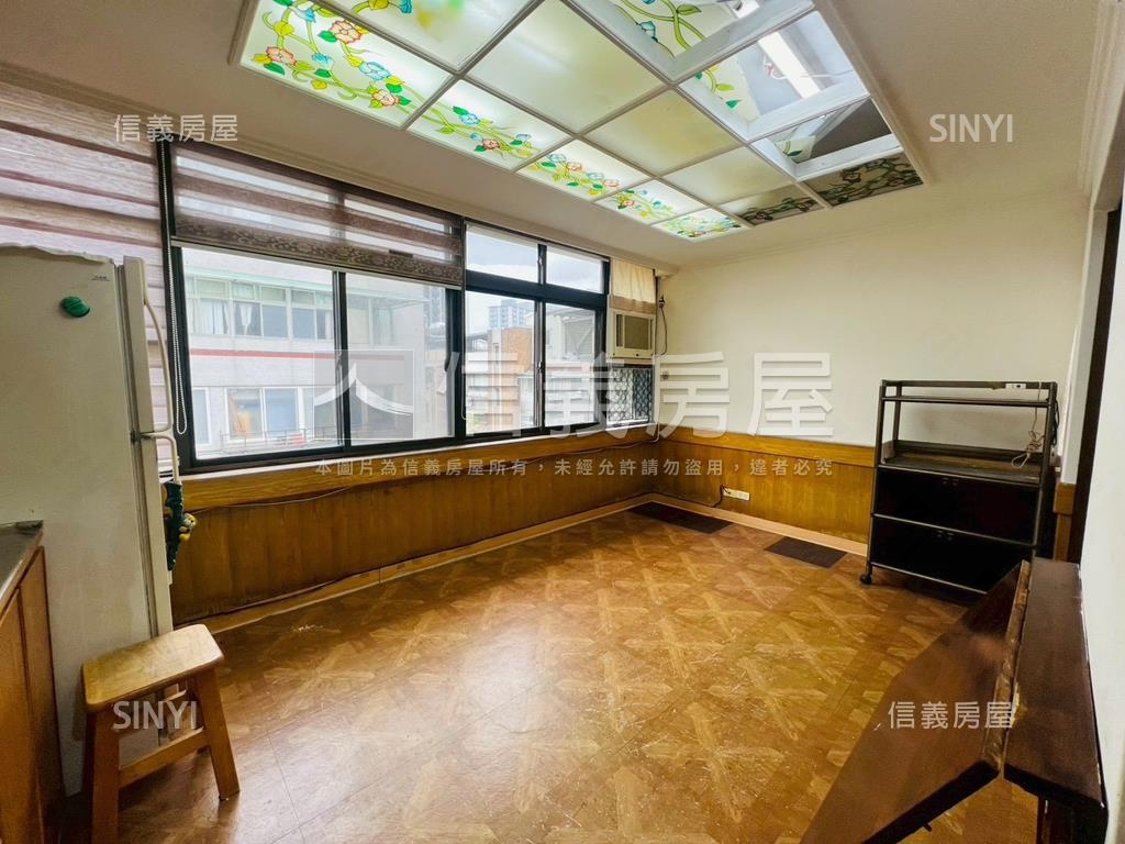 專任！榮總特區兩房電梯房屋室內格局與周邊環境