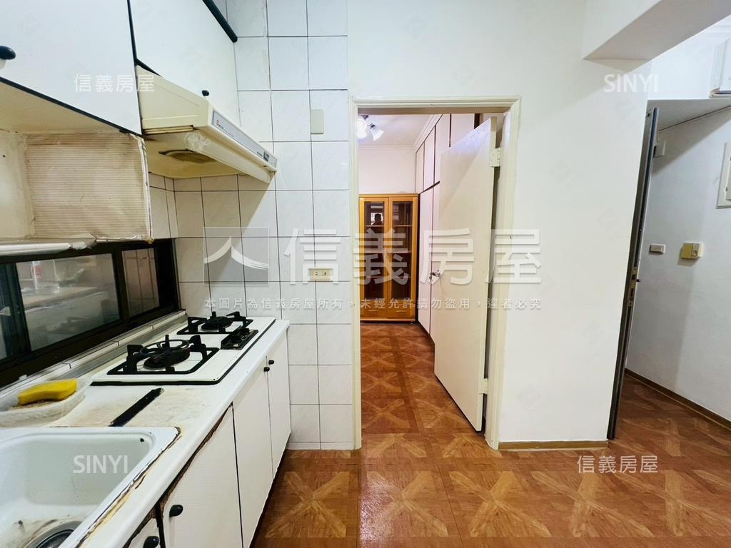 專任！榮總特區兩房電梯房屋室內格局與周邊環境