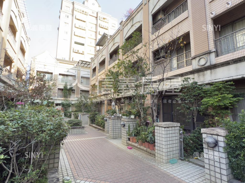 店長推薦★八期優質別墅房屋室內格局與周邊環境