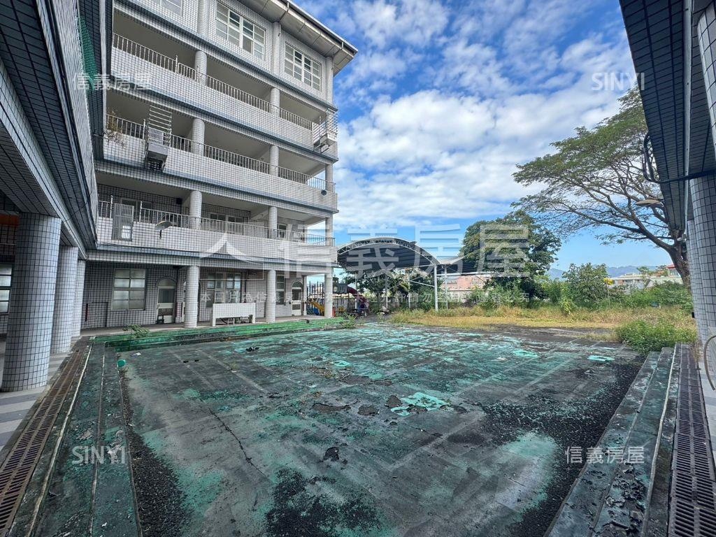 美濃霸氣大地坪幼兒園房屋室內格局與周邊環境