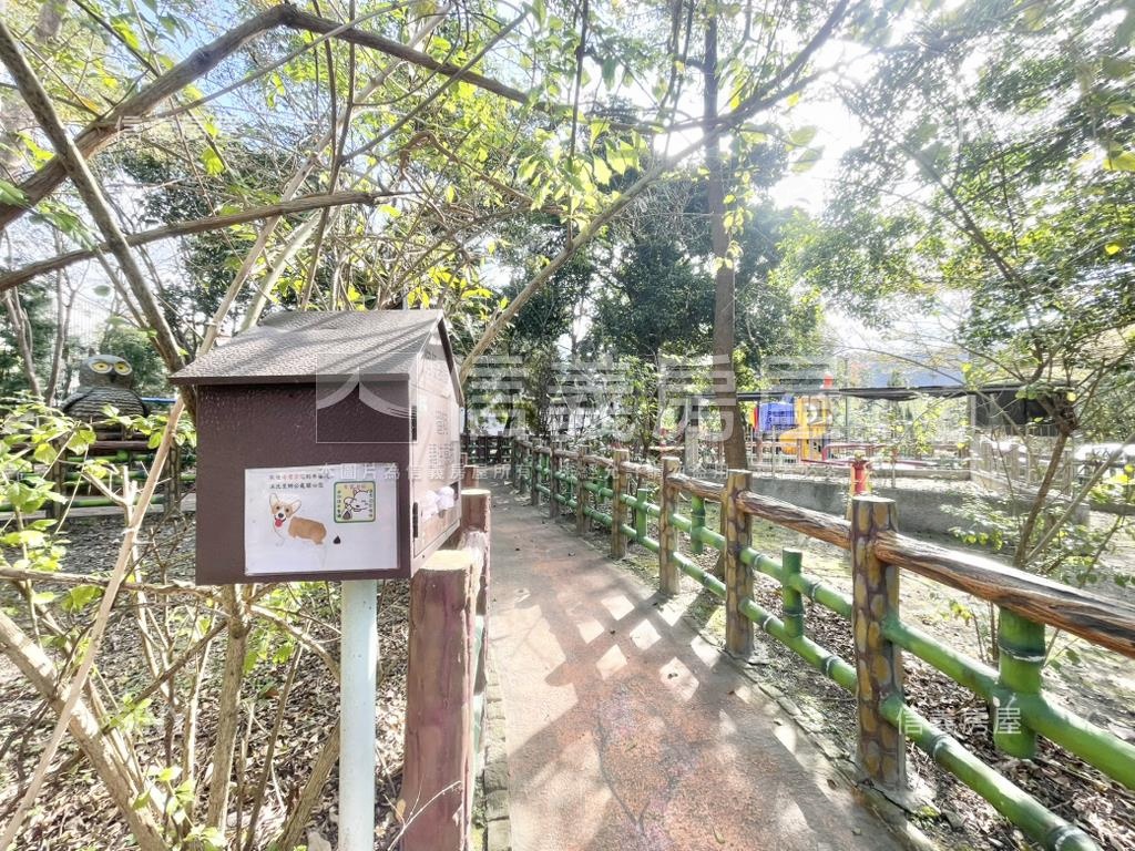 近未來捷運．國小３房２衛房屋室內格局與周邊環境
