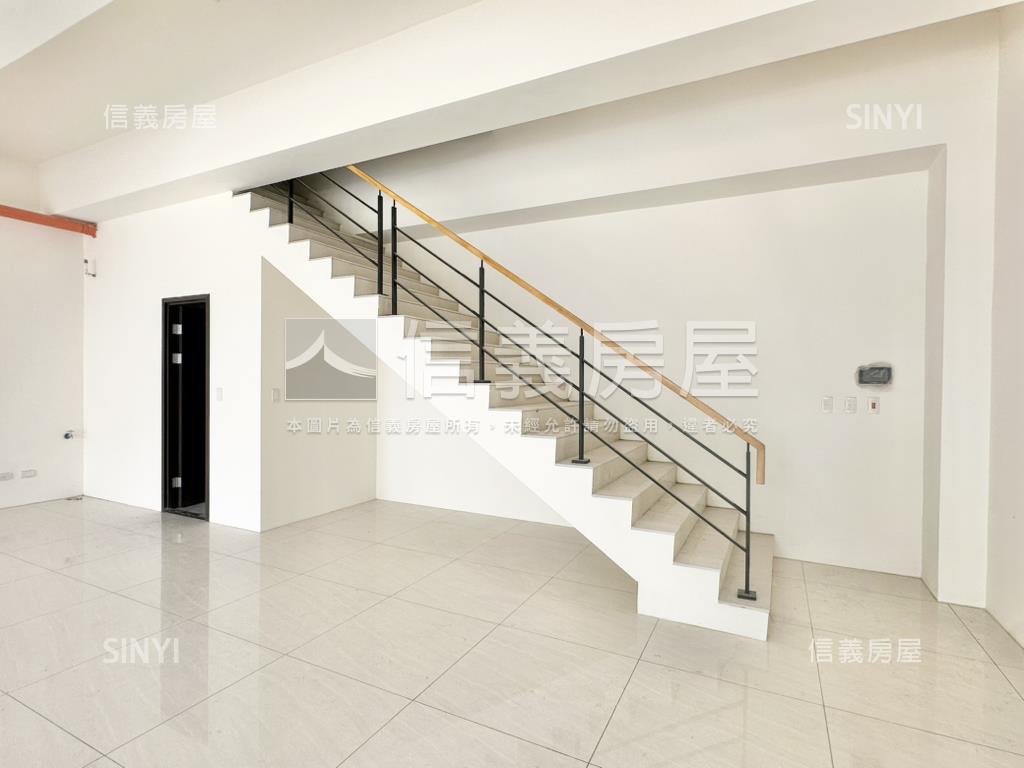 登陽林映道八米店面雙平車房屋室內格局與周邊環境