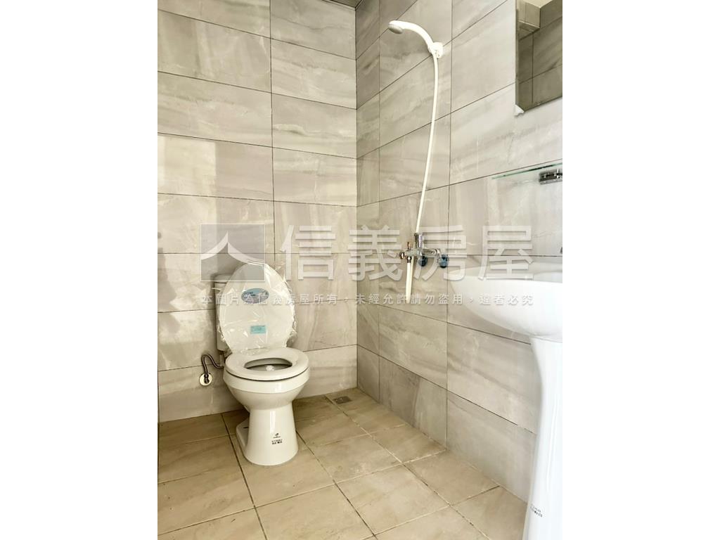 登陽林映道八米店面雙平車房屋室內格局與周邊環境