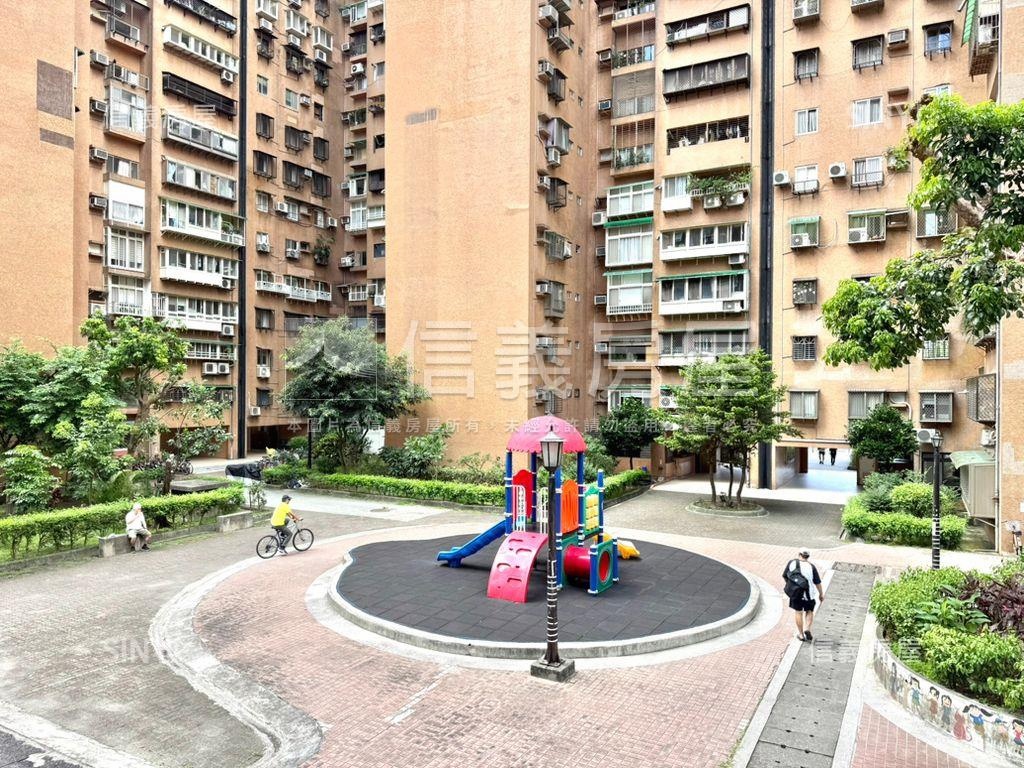 【新接】成功辦公面中庭房屋室內格局與周邊環境