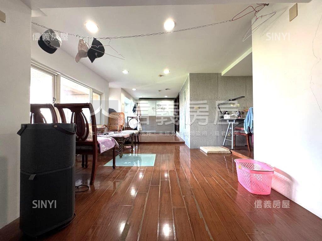 長頸樹海美景大戶房屋室內格局與周邊環境