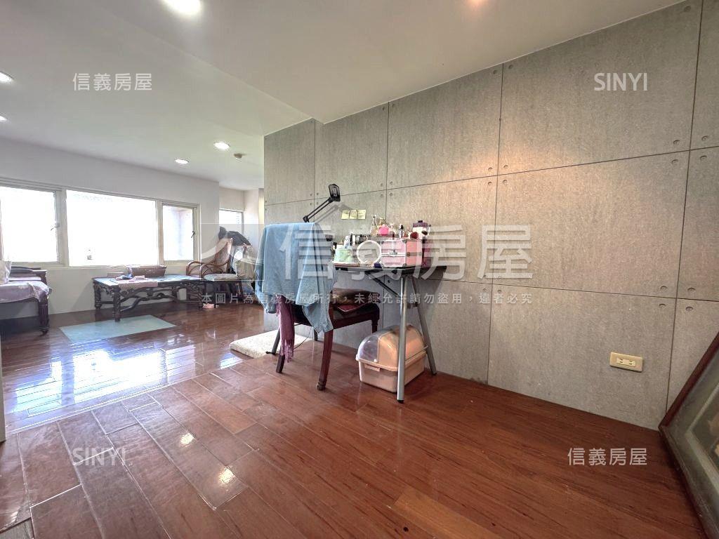 長頸樹海美景大戶房屋室內格局與周邊環境