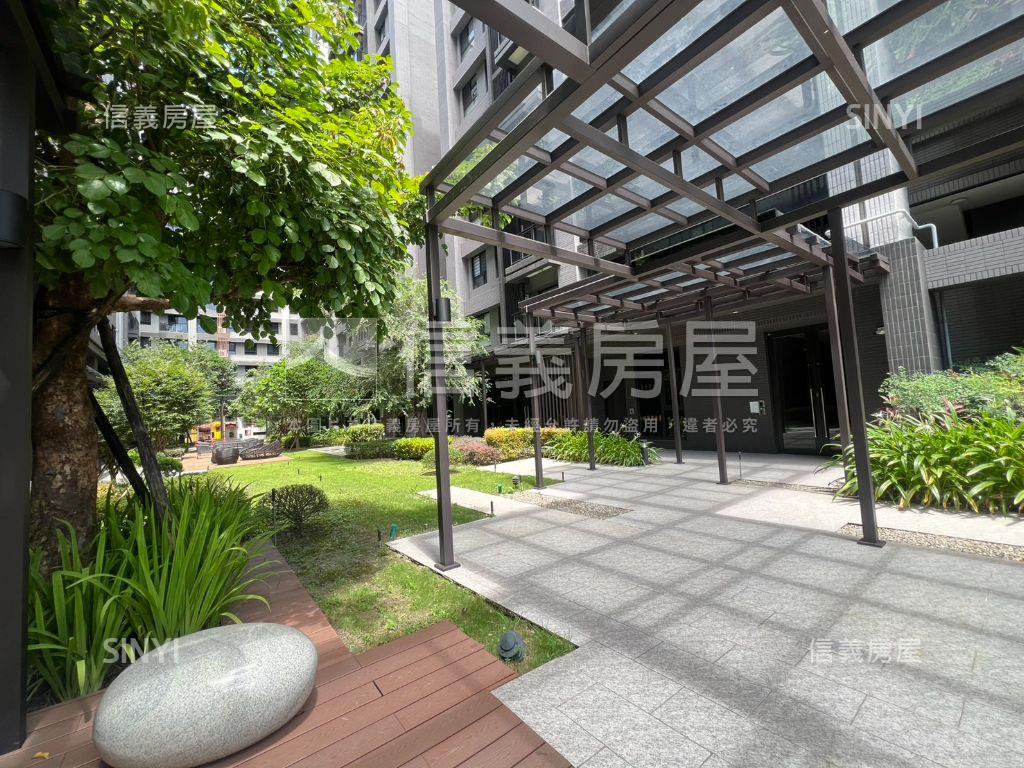 富宇富好高樓雙衛浴房屋室內格局與周邊環境