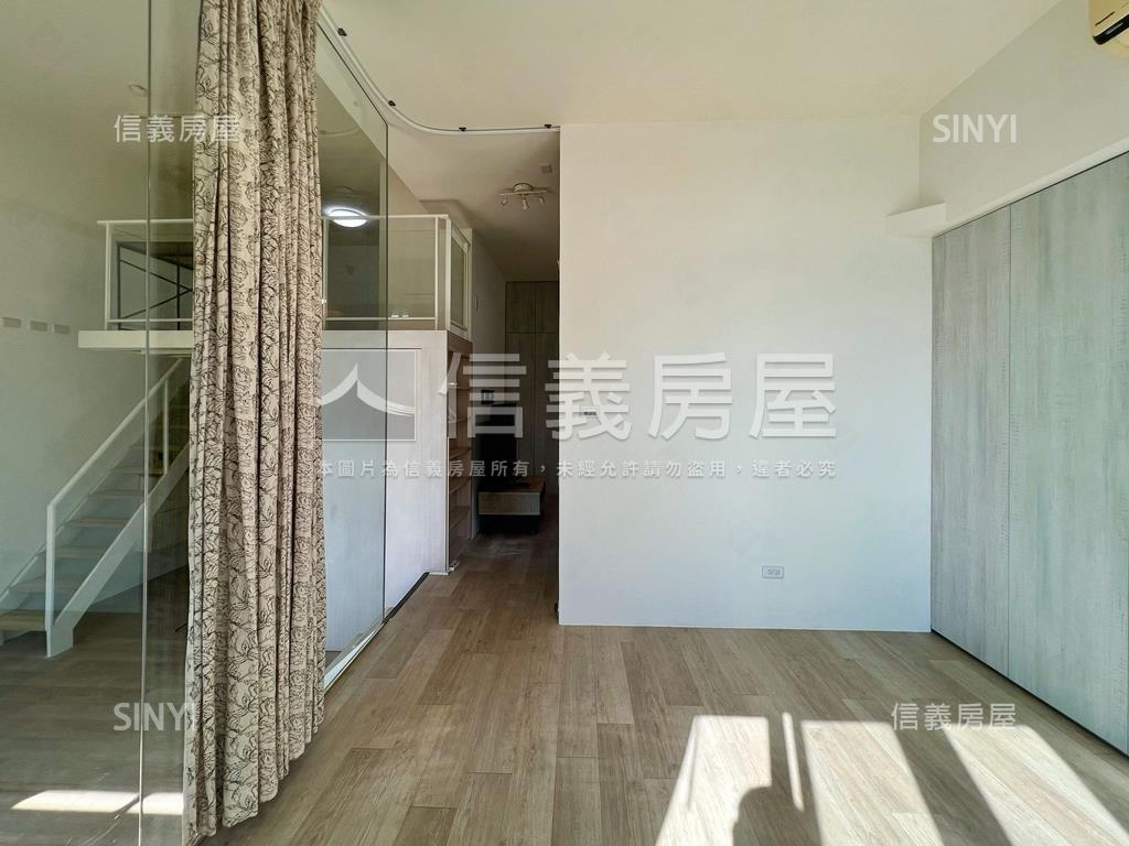 寓見海大面落地玻璃水啦！房屋室內格局與周邊環境