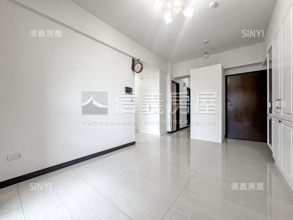 全誠遠見微笑二房平車房屋室內格局與周邊環境