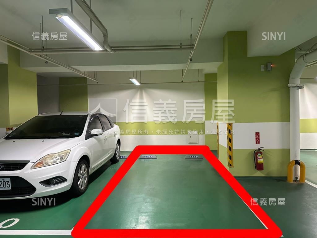 全誠遠見微笑二房平車房屋室內格局與周邊環境