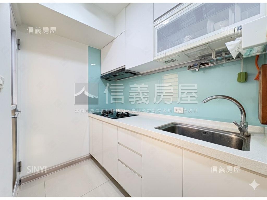 誠售濕地公園容邑ＰＡＲＫ房屋室內格局與周邊環境