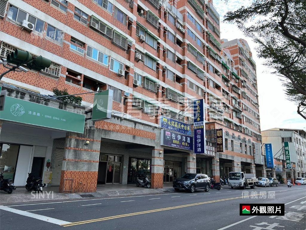 稀有大面寬店面房屋室內格局與周邊環境