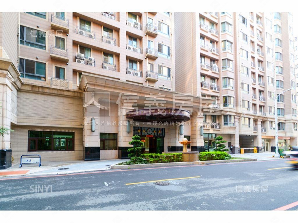 河南路雙平車位黃金店面房屋室內格局與周邊環境