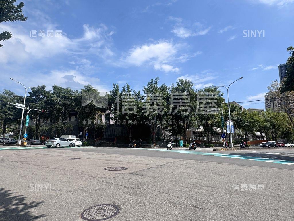 河南路雙平車位黃金店面房屋室內格局與周邊環境