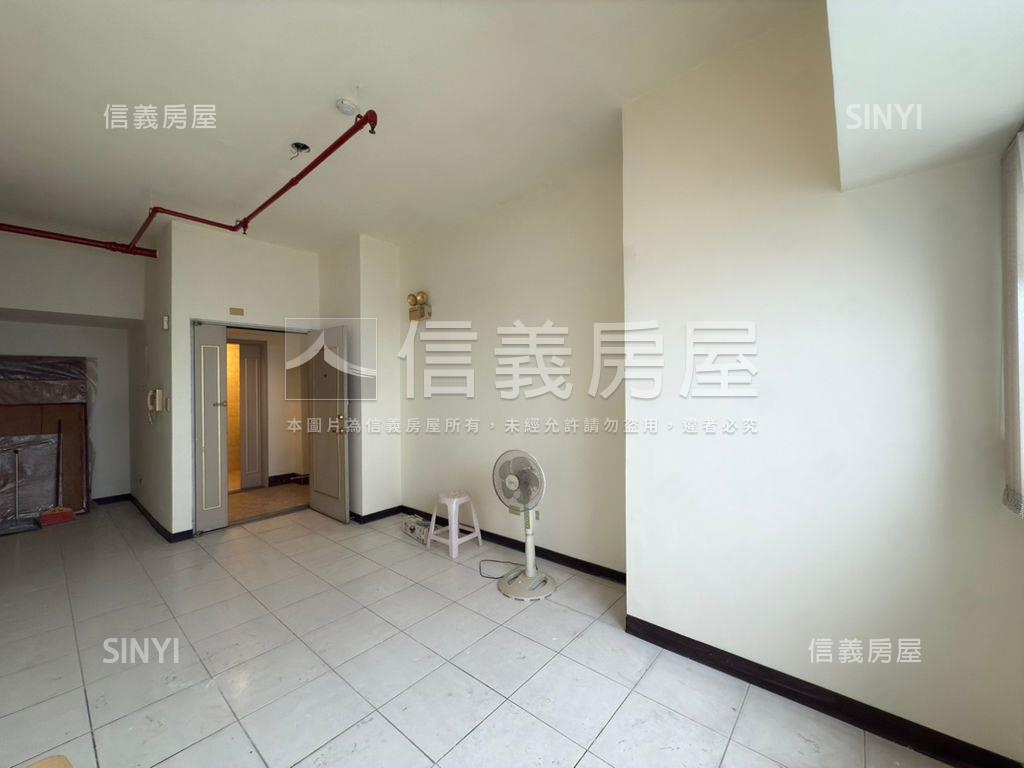 摩天鎮三房好規劃有車位房屋室內格局與周邊環境