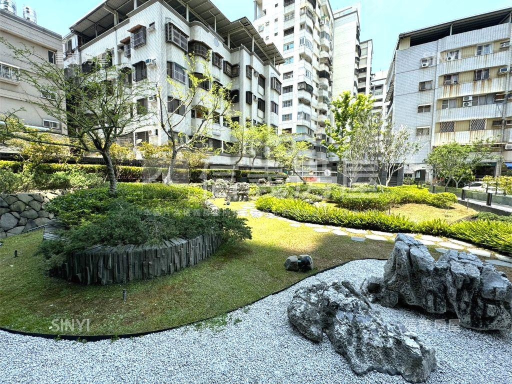 巨蛋質感高樓兩房平車房屋室內格局與周邊環境