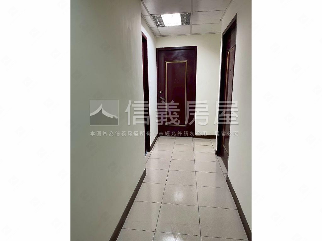 【店長推薦】捷運邊間公寓房屋室內格局與周邊環境
