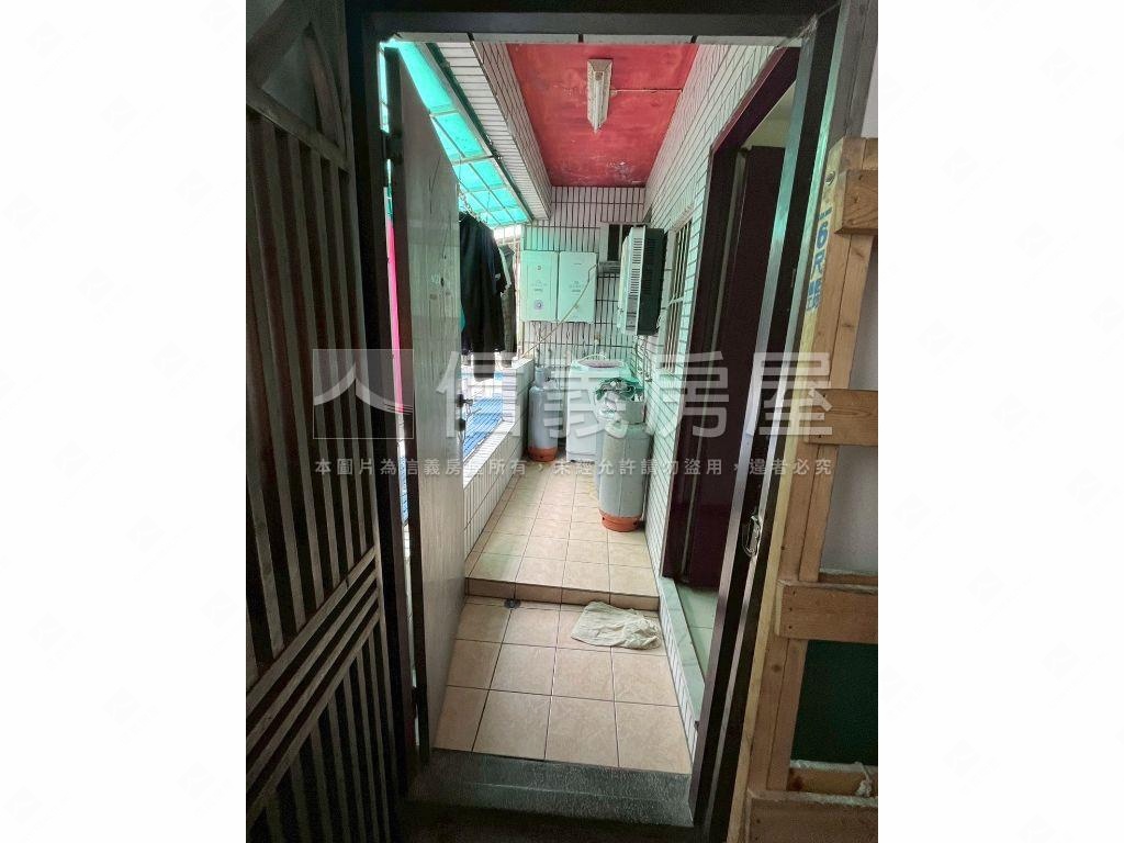 【店長推薦】捷運邊間公寓房屋室內格局與周邊環境