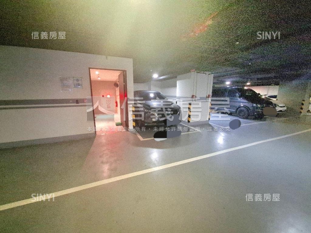 文化潤隆邊間大２房平車房屋室內格局與周邊環境