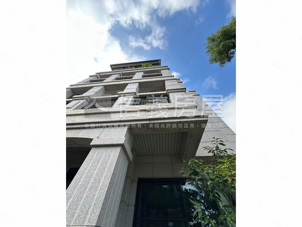 西屯美式莊園別墅！房屋室內格局與周邊環境