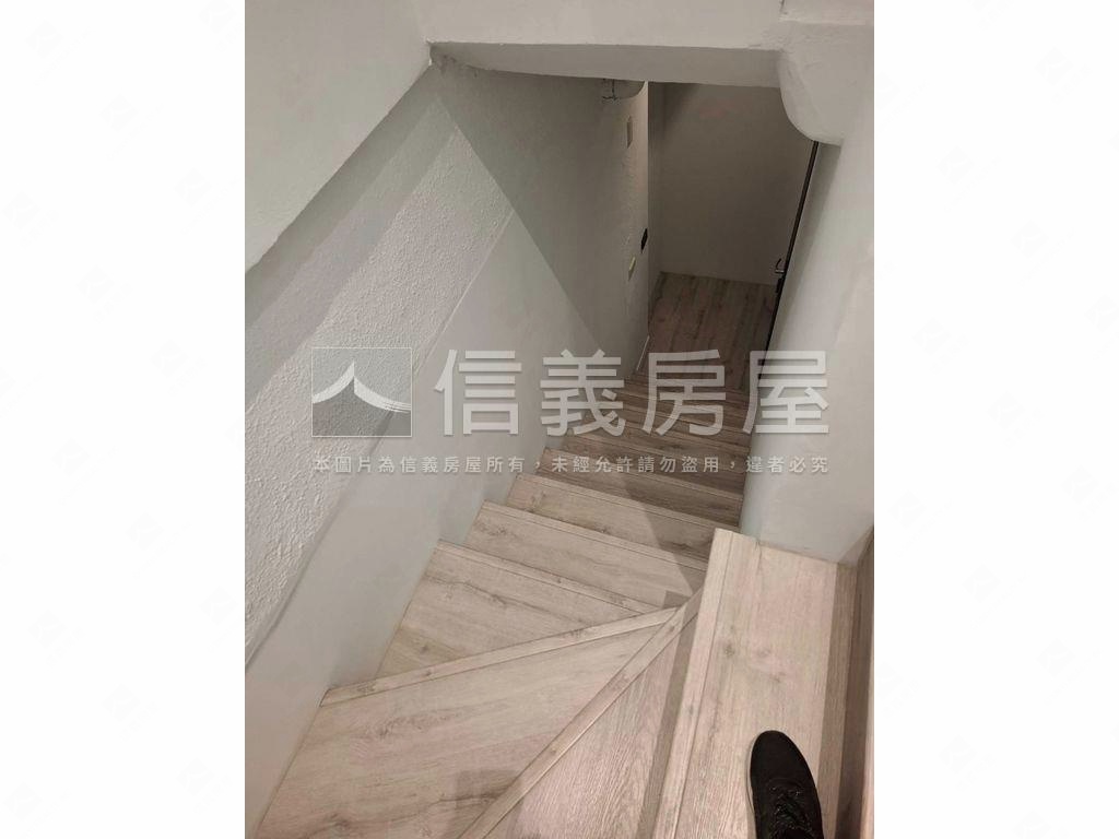 永元店面誠意出售房屋室內格局與周邊環境