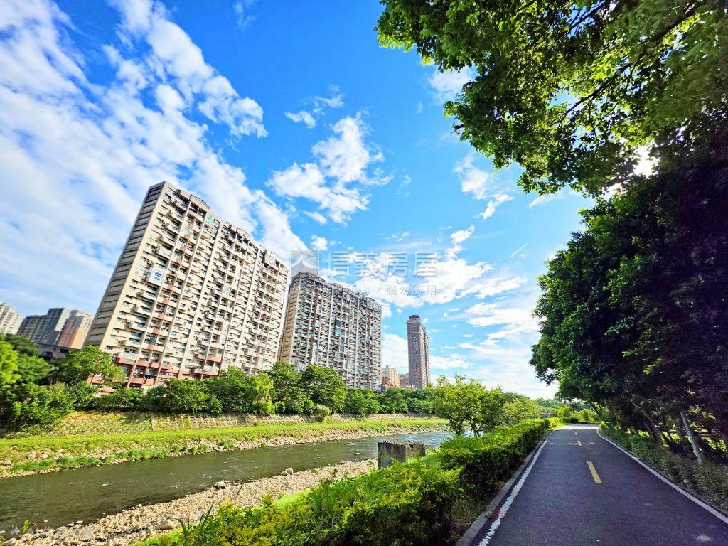 河濱公園旁．豐田樓中樓房屋室內格局與周邊環境