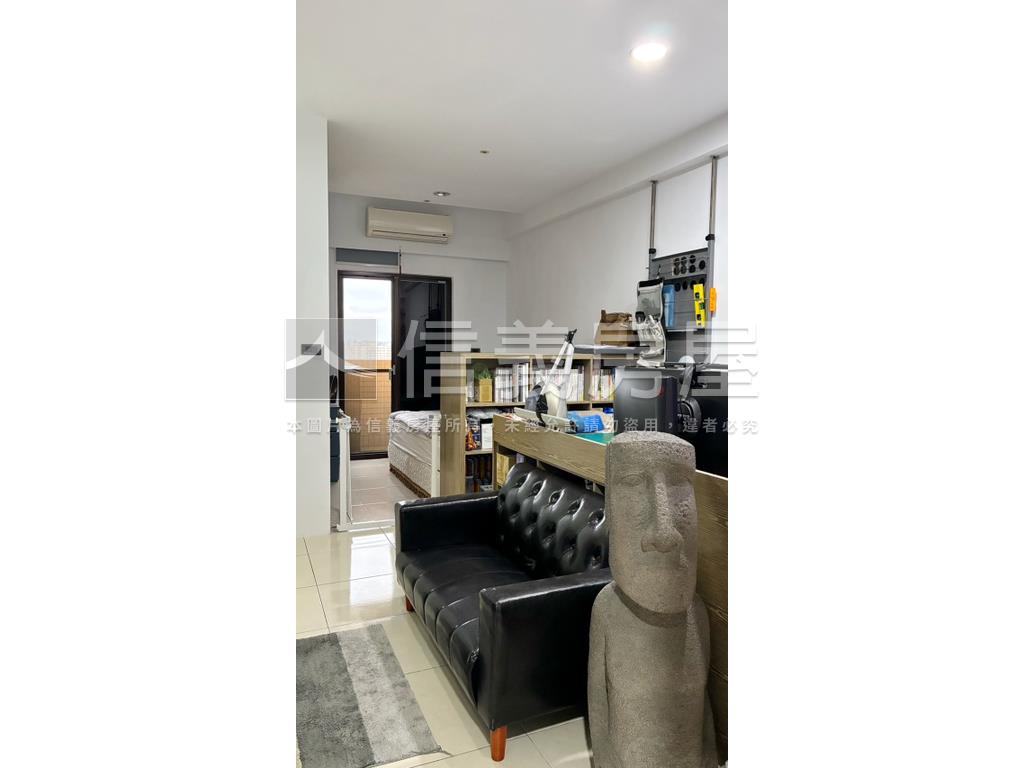 專任。慕夏景觀套房車位房屋室內格局與周邊環境