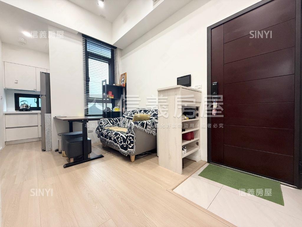 次高樓層方正電梯宅加車位房屋室內格局與周邊環境