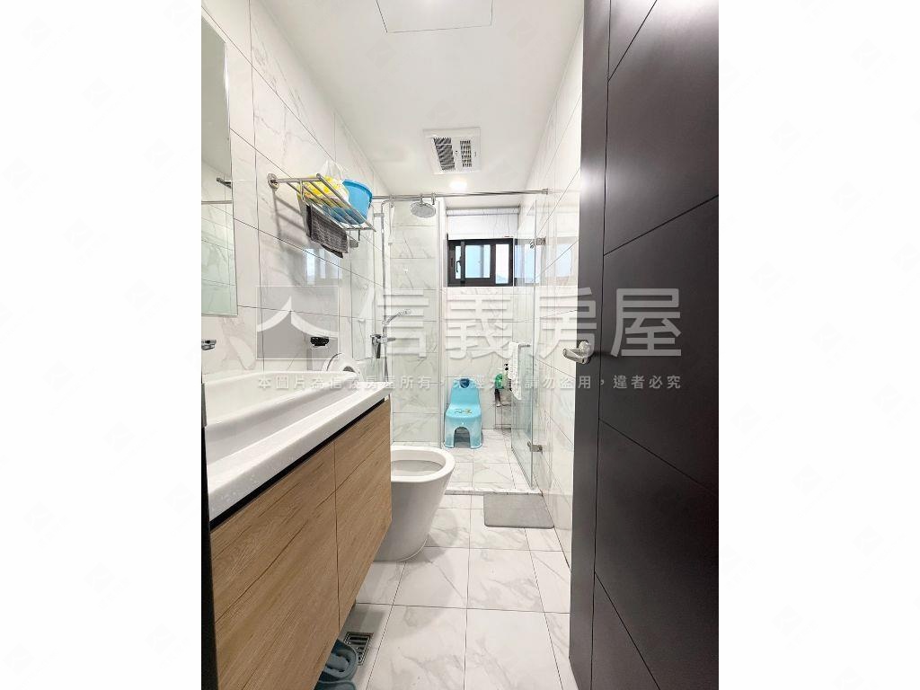 次高樓層方正電梯宅加車位房屋室內格局與周邊環境