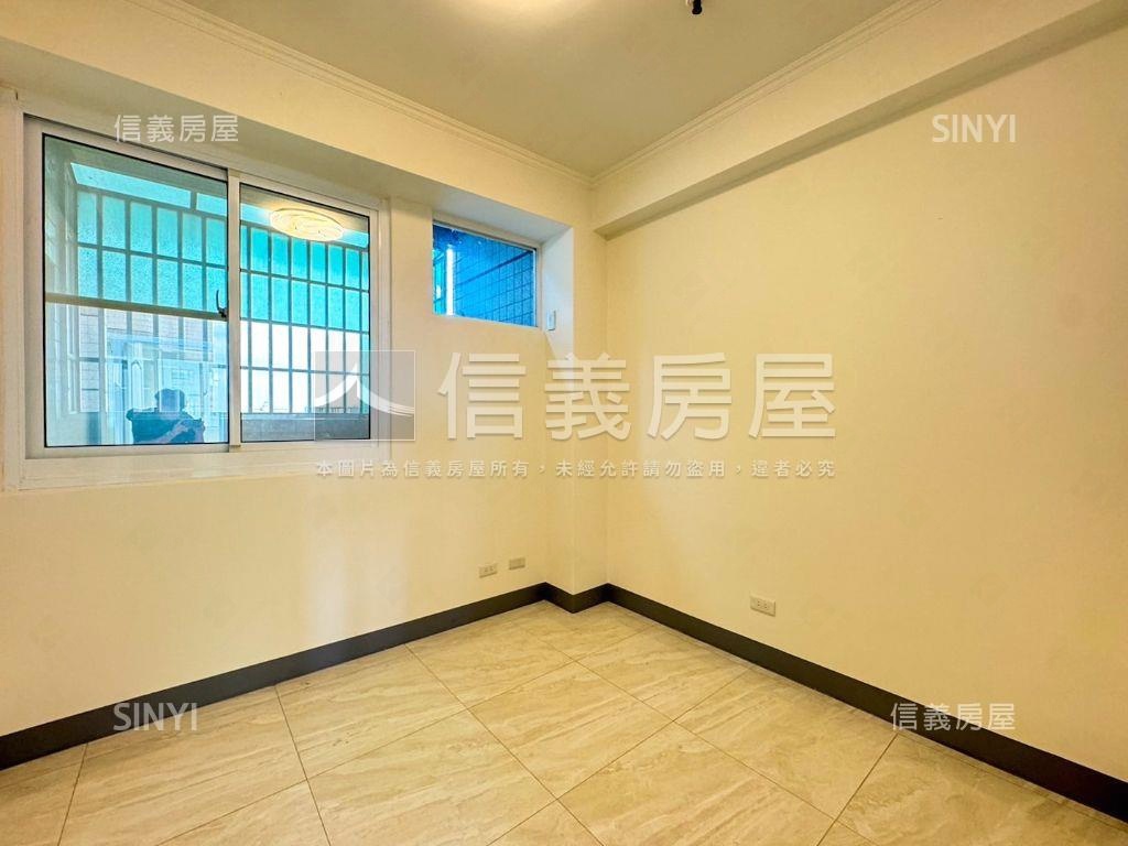 翻新精裝兩房平車小資成家房屋室內格局與周邊環境