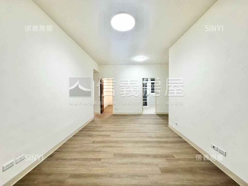 【一樓】邊間三房方便停車房屋室內格局與周邊環境